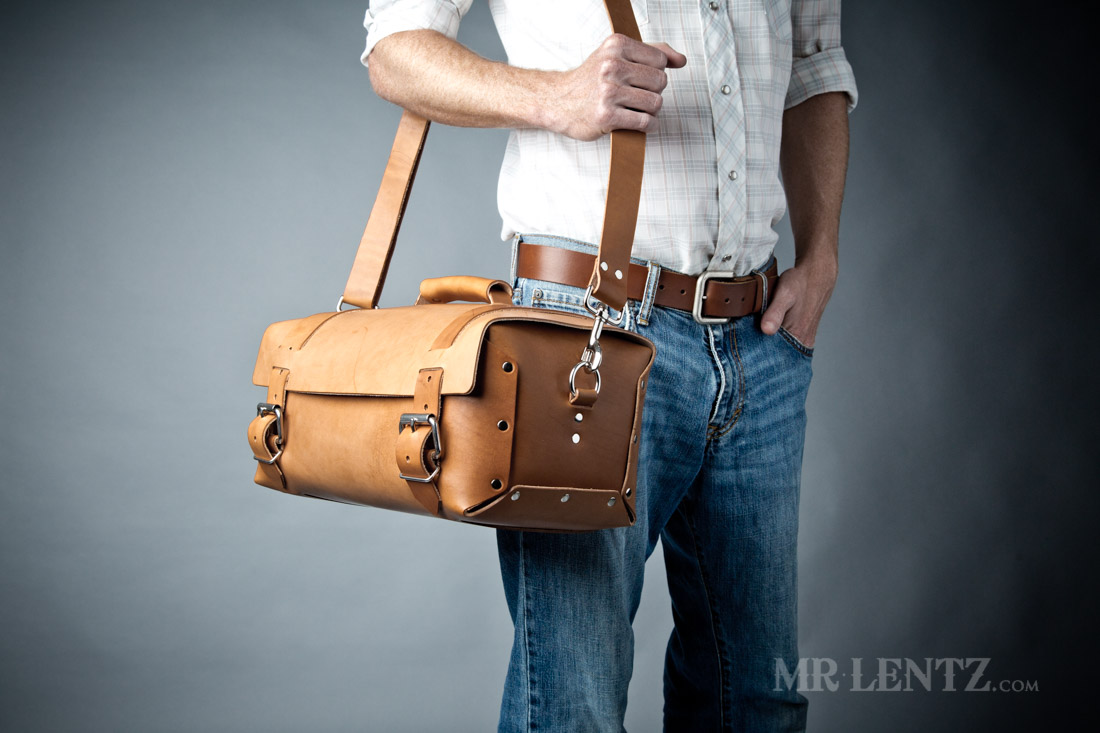 Mr. Lentz Mens Leather Duffel Bag